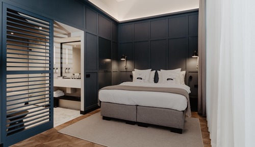 Exclusive Triple Room, 1 Bedroom (Full Moon)