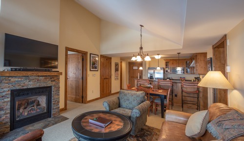 Condo, 2 Bedrooms
