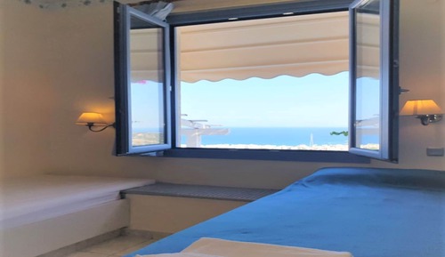 Studio, 1 Bedroom, Smoking, Balcony