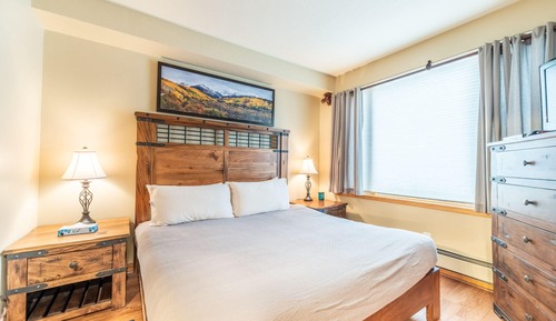 Condo, 1 Bedroom