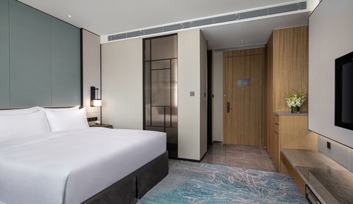 Superior King Room