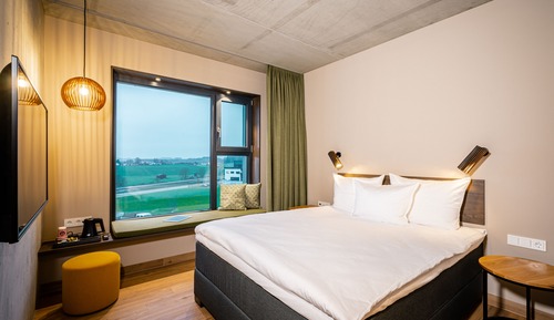 Economy Room