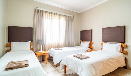 6 Sleeper Beach House (2 bedrooms) (28)