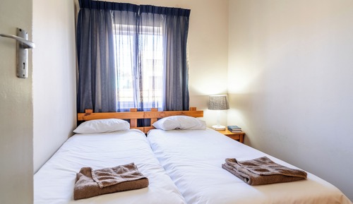 4 Sleeper Chalet (2 bedrooms) (17)