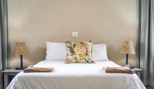 6 Sleeper Chalet (2 bedrooms sea view) (26)