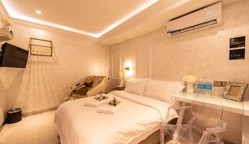Business Double Room (CJ 3)