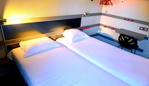 Standard Room, 2 Twin Beds