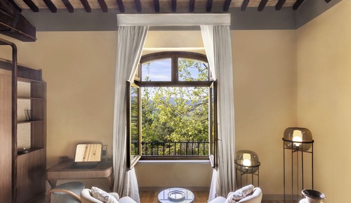 Signature Suite