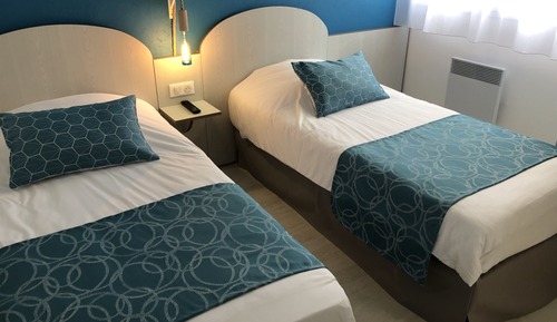 Comfort Quadruple Room, 2 Bedrooms, Non Smoking, Connecting Rooms