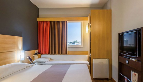 Apartment, Multiple Beds