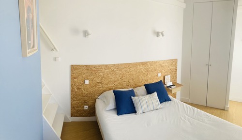 Elite Room