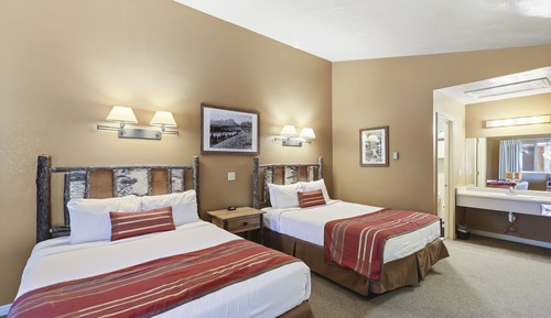 Deluxe Cabin, 2 Queen Beds