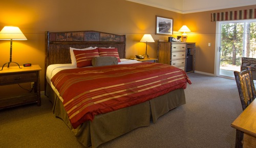 Premium Cabin, 1 King Bed