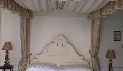 Double Room, Ensuite (Room 5 Four Poster)