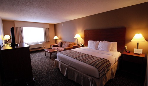 Standard Suite, 1 King Bed, Non Smoking