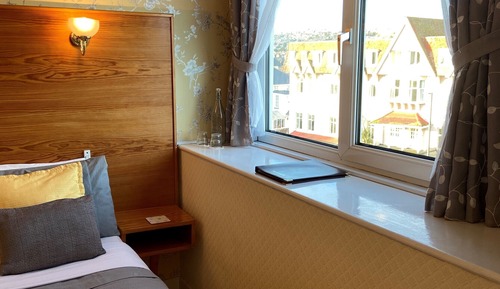 Double Room, Ensuite, Sea View (Small)