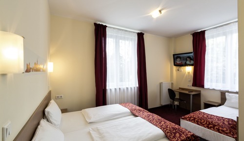 Comfort Triple Room