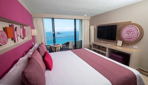 Family Room, Connecting Rooms (Sun Club)
