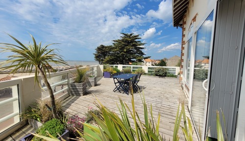 Family Room, Sea View