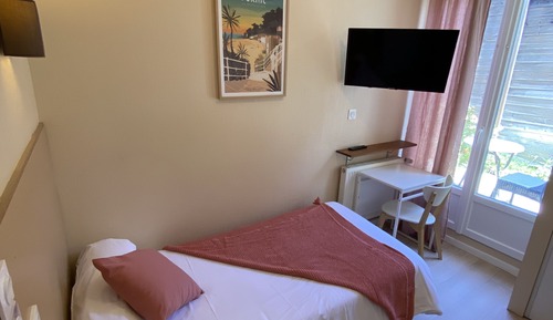 Economy Single Room