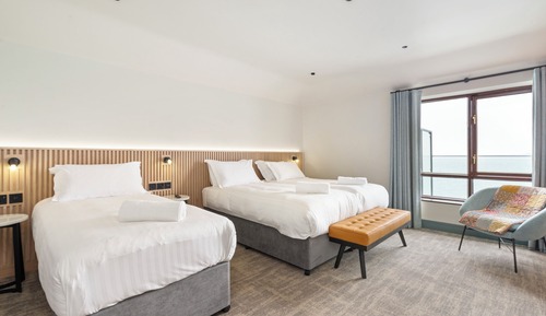 One Bedroom with Seaview