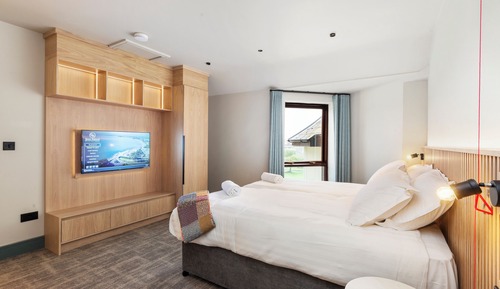 One Bedroom with Resort View Disabled Unit
