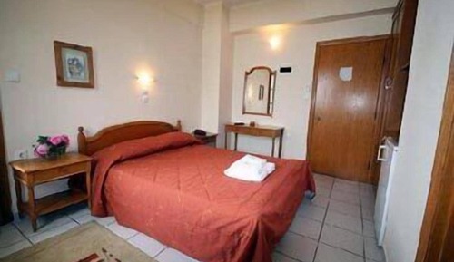 Standard Double Room, Partial Sea View