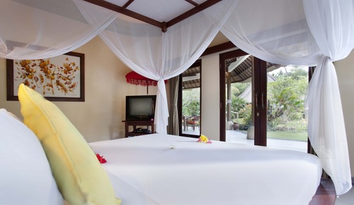 Pool Suite