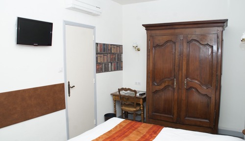 Double Room, 1 Queen Bed, Private Bathroom