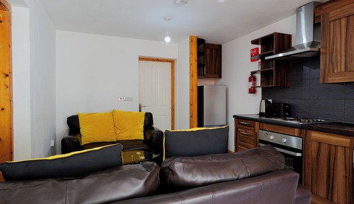 Club Apartment