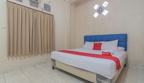 Double Room (Reddoorz)