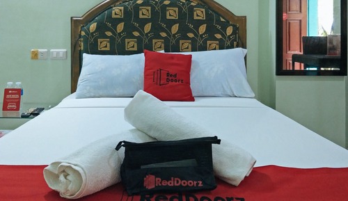 Double Room (Reddoorz)