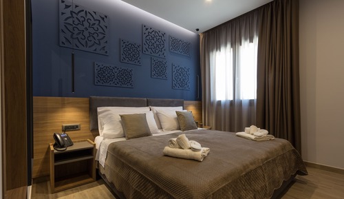 Deluxe Double Room (103)