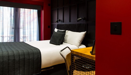 Signature Suite