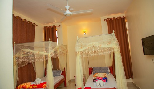 Twin Room, 2 Twin Beds