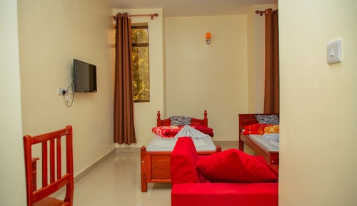 Triple Room, Multiple Beds, Non Smoking, Mountain View
