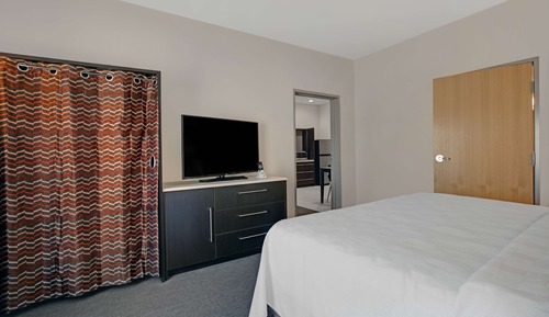 Suite, 1 King Bed, Accessible, Non Smoking (Roll-In Shower)