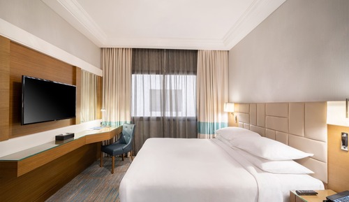 Classic Room, 1 King Bed, Smoking
