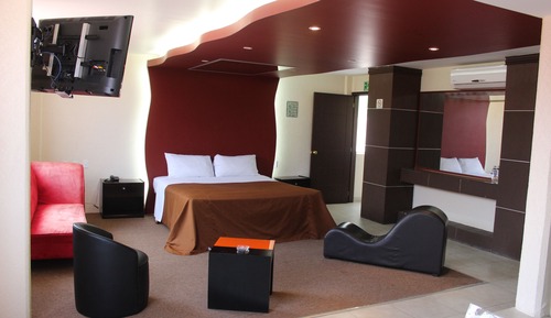 Suite, 1 King Bed, Non Smoking