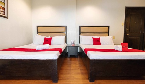 Deluxe Twin Room (Adults Only)
