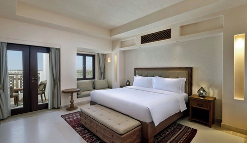 Deluxe Room, 1 King Bed, Balcony, Pool View
