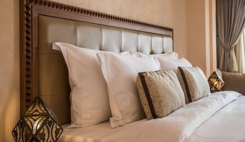 Classic Suite, 1 King Bed, Balcony