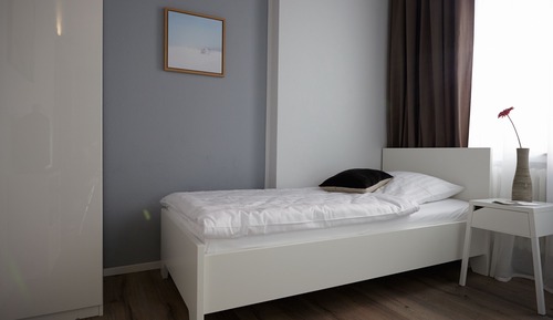 Economy Studio, 1 Twin Bed
