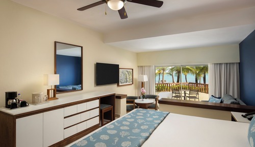Junior Suite Premium Ocean Front