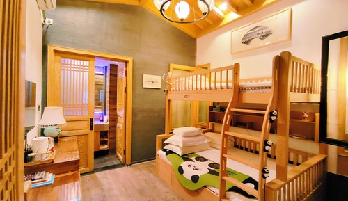 Design Twin Room