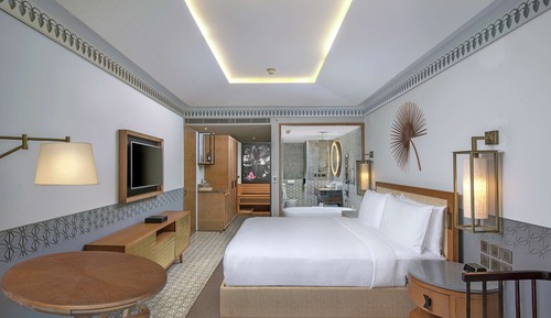 Deluxe Suite, Balcony, River View