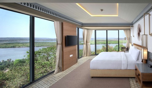 Presidential Suite, River View
