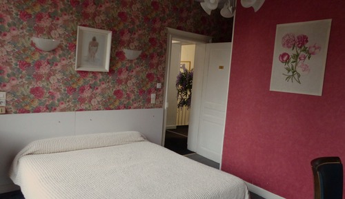 Double Room (Notre-Dame de Paris)