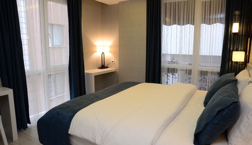 Superior Suite, 1 Queen Bed with Sofa bed, City View