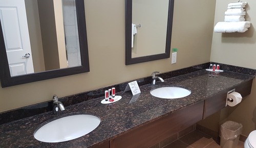 Suite, 2 Queen Beds, Non Smoking